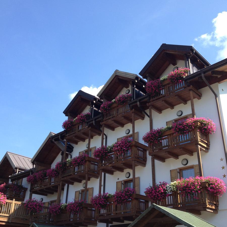 Kapriol Hotel Castello Tesino Exterior foto