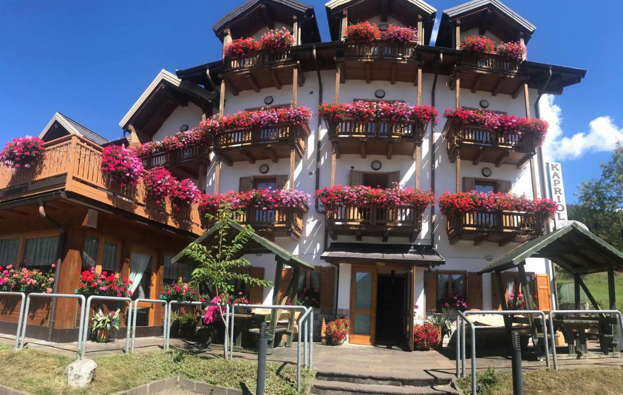 Kapriol Hotel Castello Tesino Exterior foto